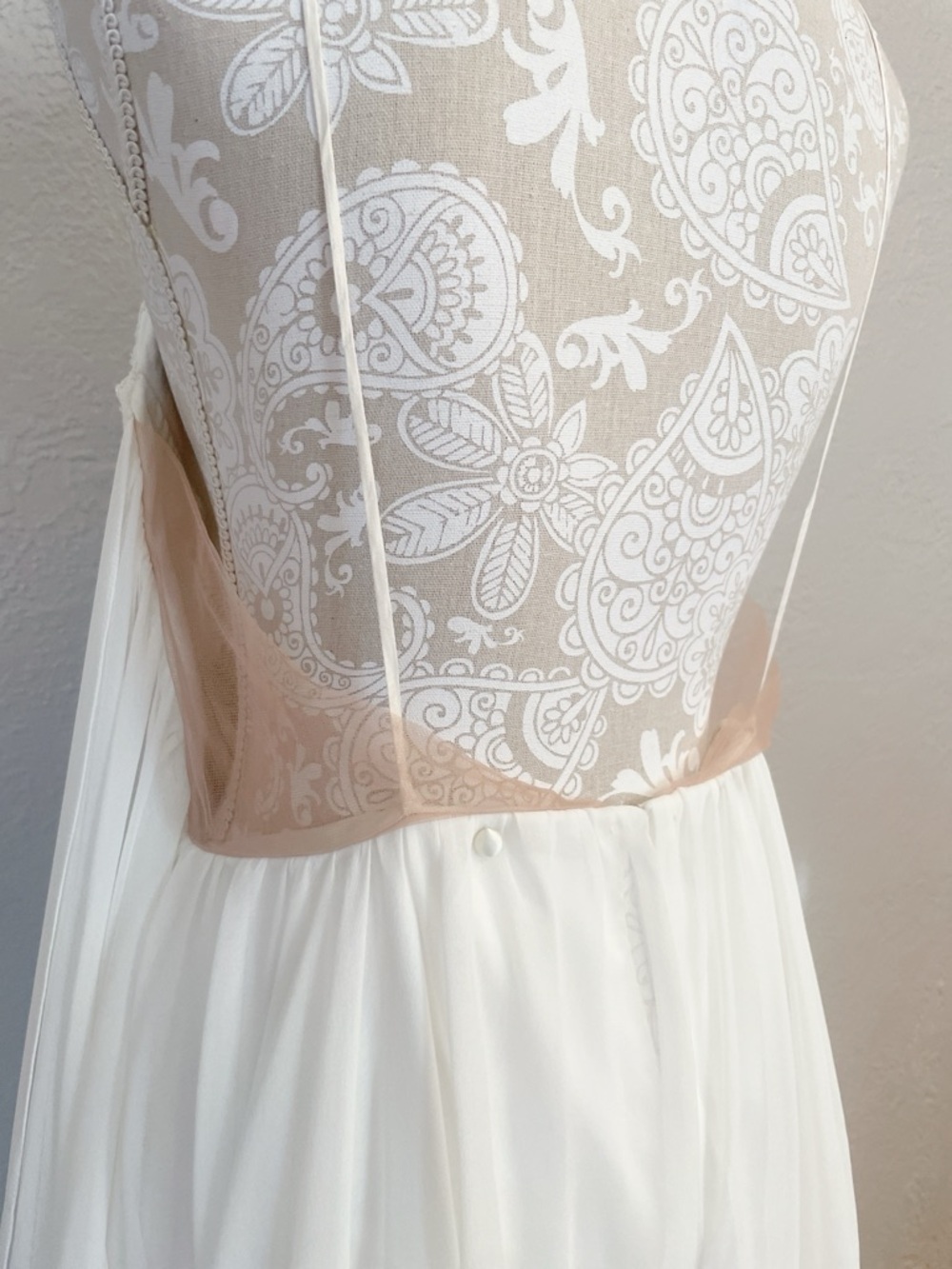 Truvelle Beaded Wedding Gown Size 14 Ivory Boho Lace Dress 30” waist - Like New - Picture 10 of 15